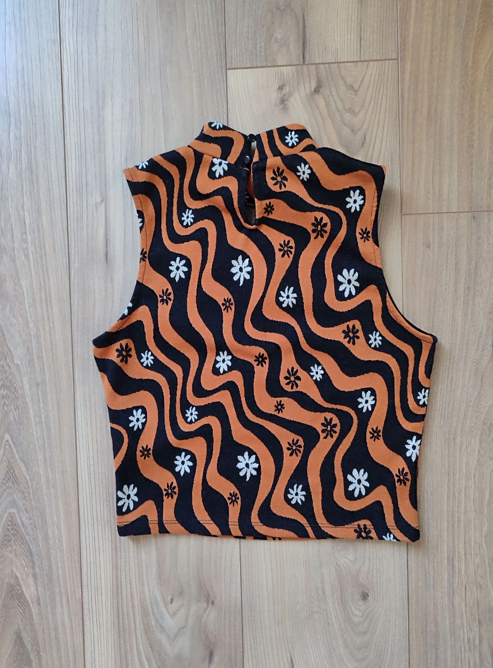 Crop top motivo original retro flor psicodélica – photo 3